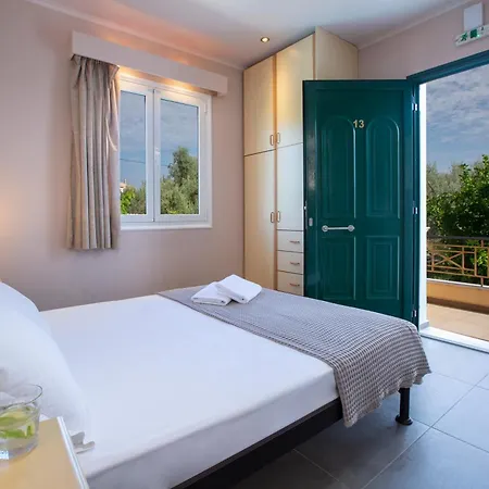 Aparthotel Holidays 4*