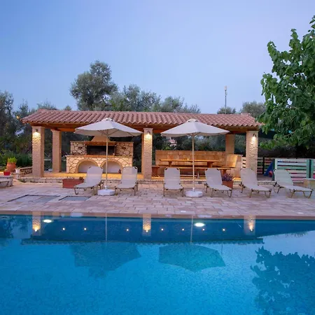 Aparthotel Vita Holidays & Studios 3*