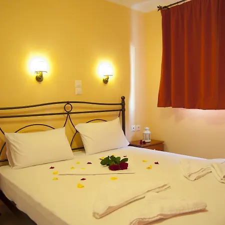 Holidays Aparthotel 4*