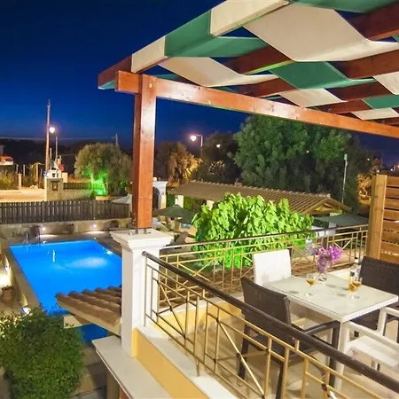 Aparthotel Holidays 4*