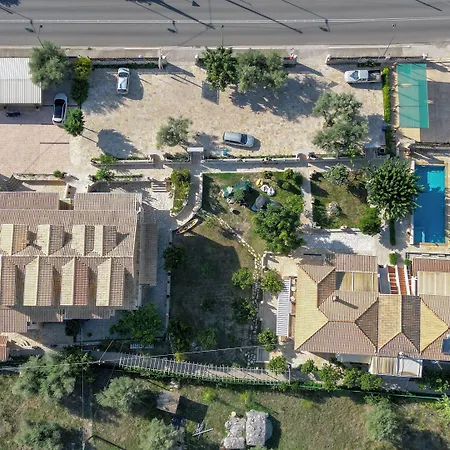 Holidays Aparthotel 4*