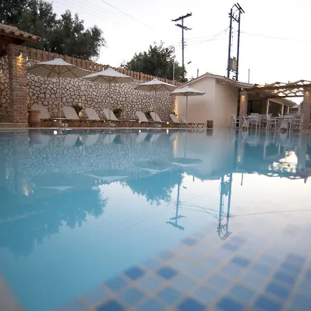 Aparthotel Holidays Lefkáda