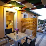 Vita Holidays & Studios Aparthotel