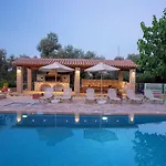 Vita Holidays & Studios