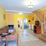 Vita Holidays & Studios Aparthotel