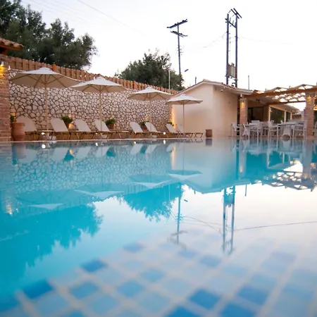 Vita Holidays & Studios 4*