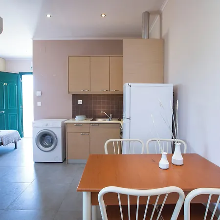 Holidays Aparthotel 4*
