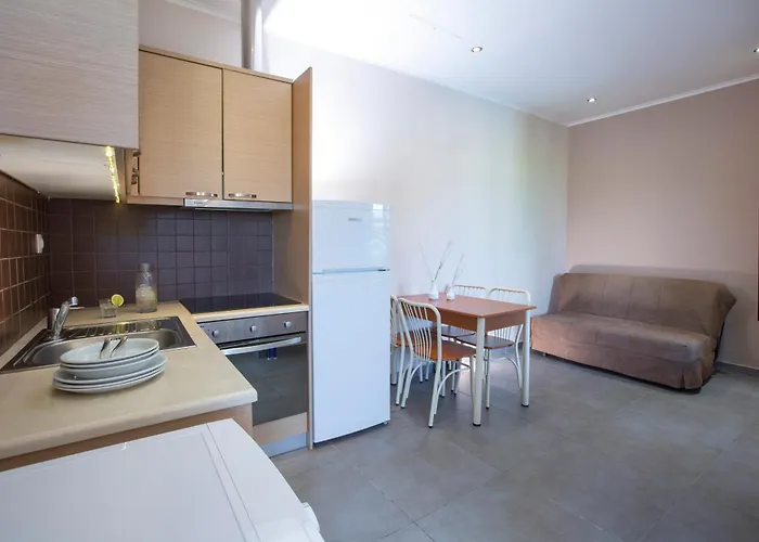 Vita Holidays & Studios Aparthotel 4*