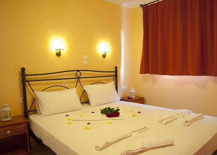 Vita Holidays & Studios Aparthotel 4*