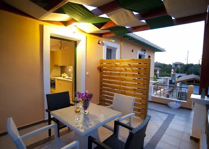 Vita Holidays & Studios Aparthotel