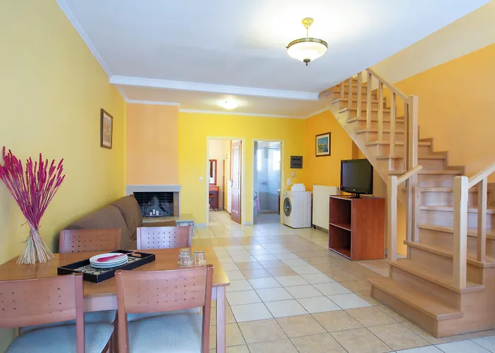 Vita Holidays & Studios Aparthotel